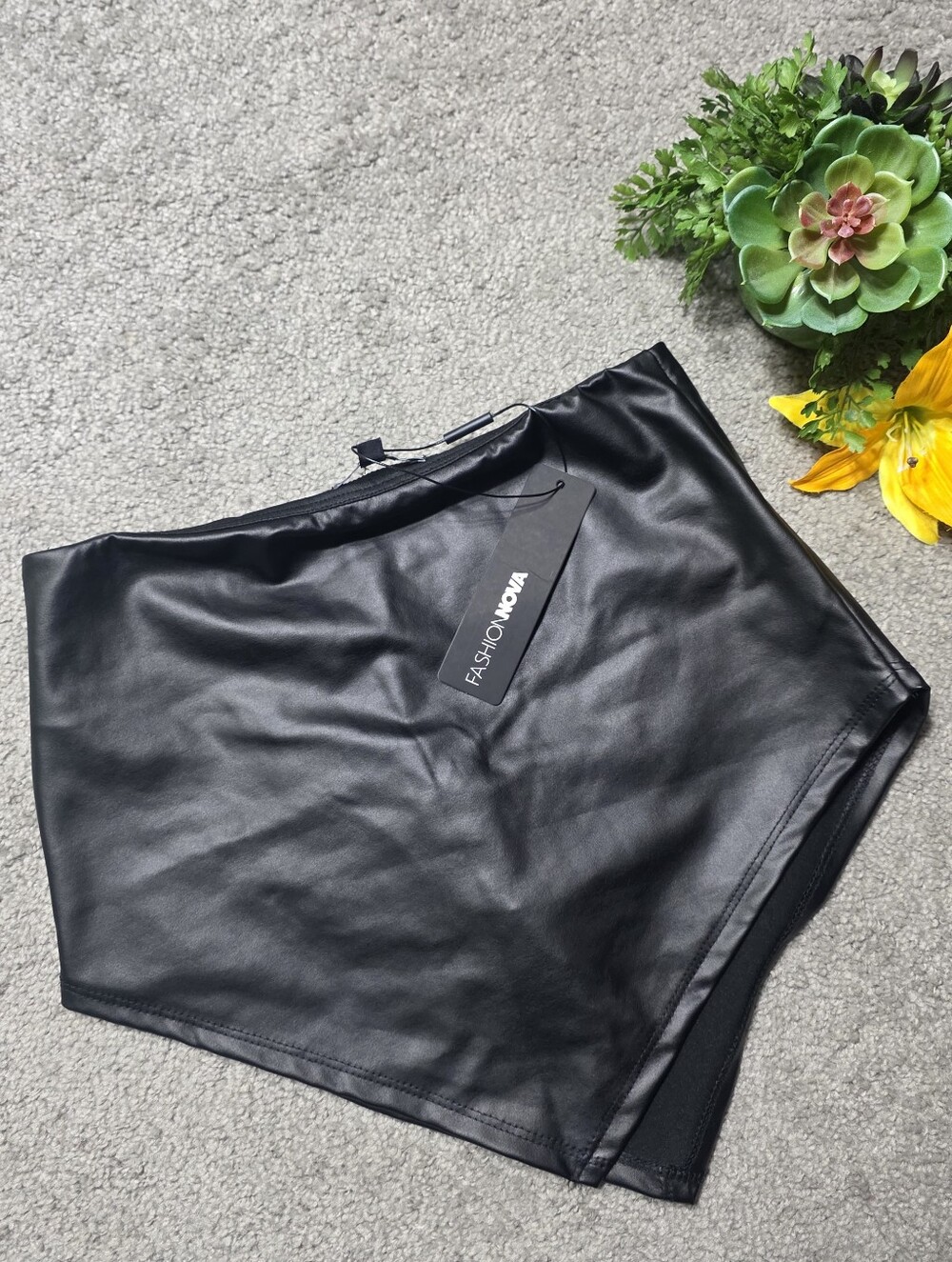 Fashion Nova Bank on Me Micro Mini Skirt Black Hi Low Size XS